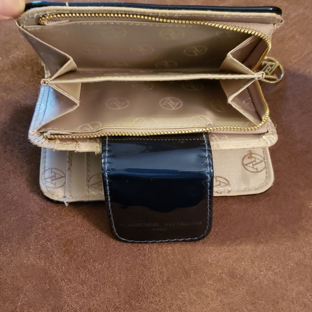 Wallet - Picture 3 of 3